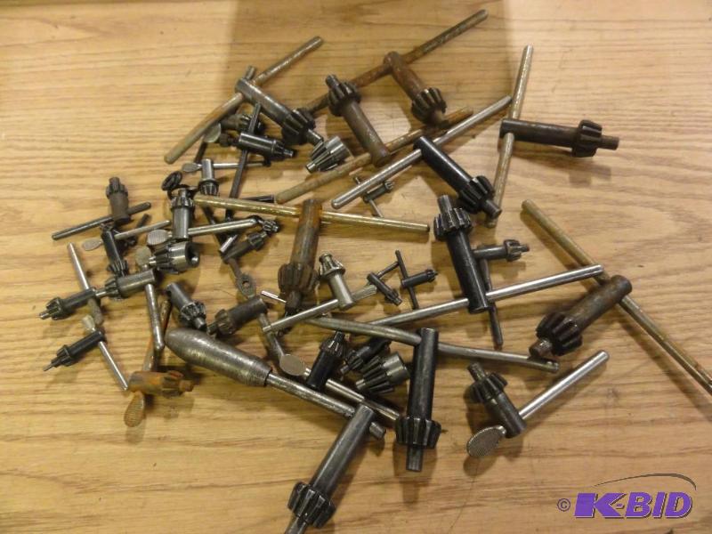 lot 255 image: Large Lot of Assorted Drill Chuck Keys...