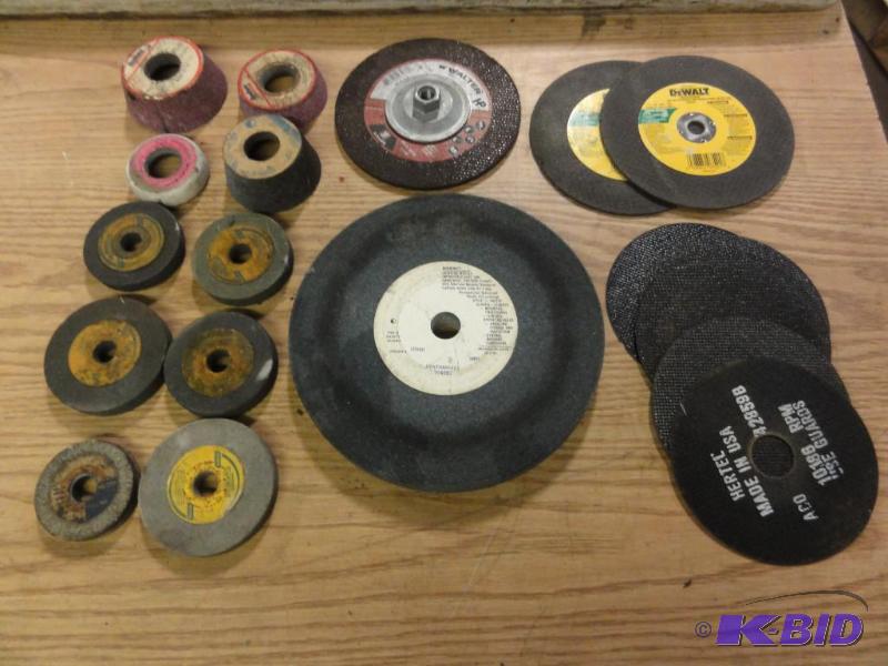 lot 272 image: Assorted Grinding and Cutting Disks to Includ...