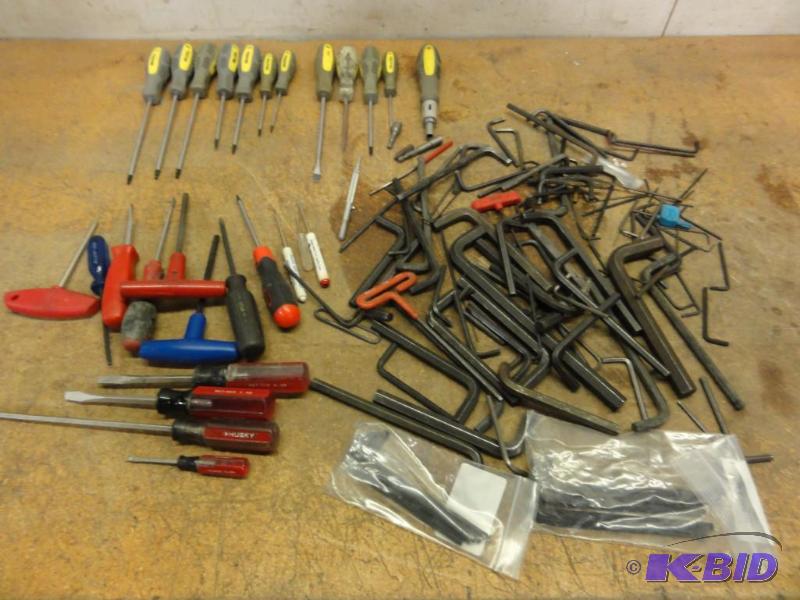 lot 33 image: Assorted Screw Drivers, Torx Drivers and Alle...