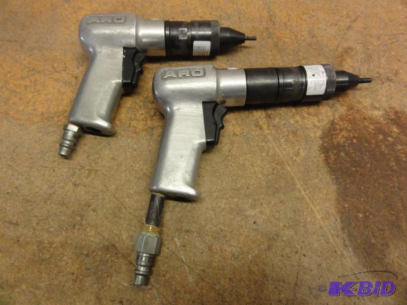 lot 52 image: (2) ARO Pneumatic Air Motor AVK Rivet Fastene...