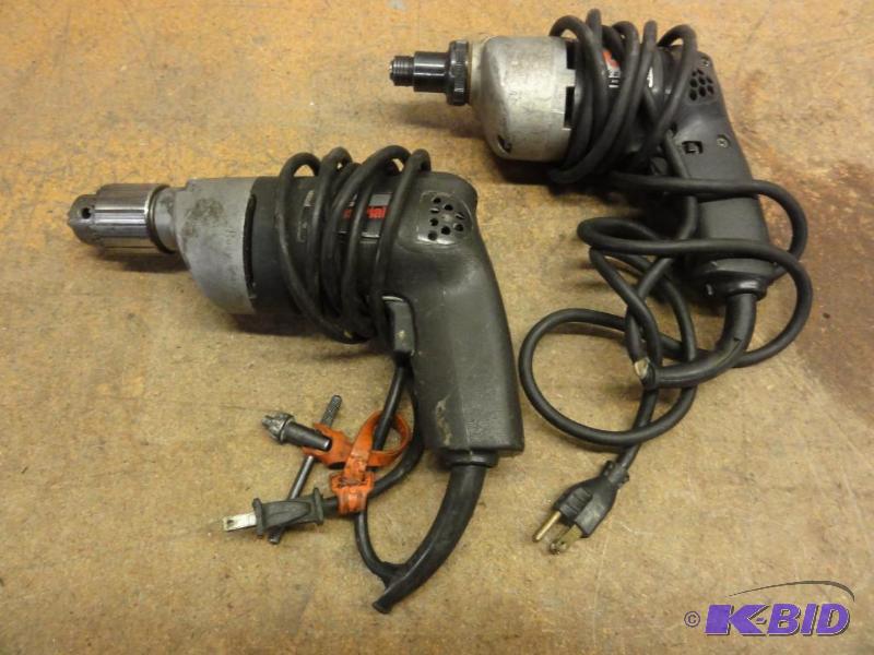 lot 84 image: (2) Black and Decker Tools to include (1) Ex...