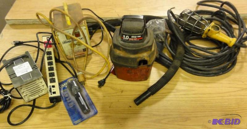 lot 87 image: Assorted Electrical items to include Shop Va...