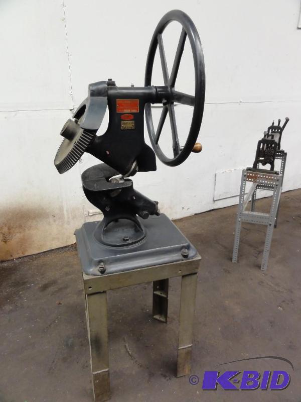 lot 9 image: Marshalltown Throatless Shear No 12BH Serial...