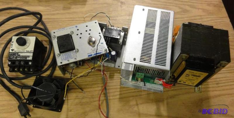 lot 91 image: Assorted Electronic items to include (1) Sig...