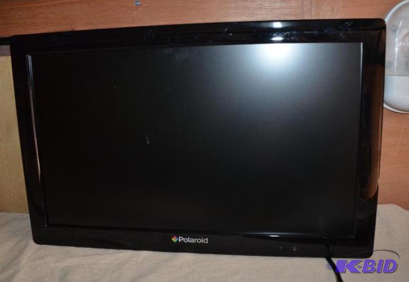 lot 24 image: Polaroid HD LCD TC DVD TV monitor, model TDAC...