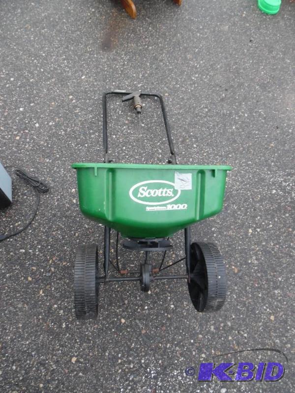 Scotts Fertilizer Spreader