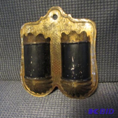 lot 124 image: Antique Match Holder