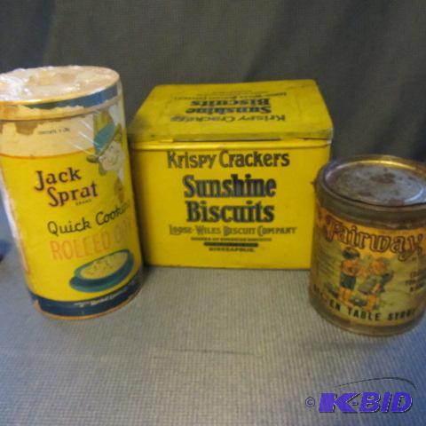 lot 140 image: General Store Collectibles