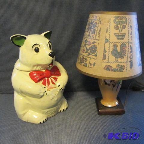 lot 145 image: Bear Cookie Jar, Rooster Lamp