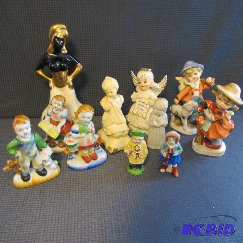 lot 160 image: Occupied Japan Figures