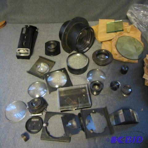 lot 193 image: Camera & Magnifying Lens