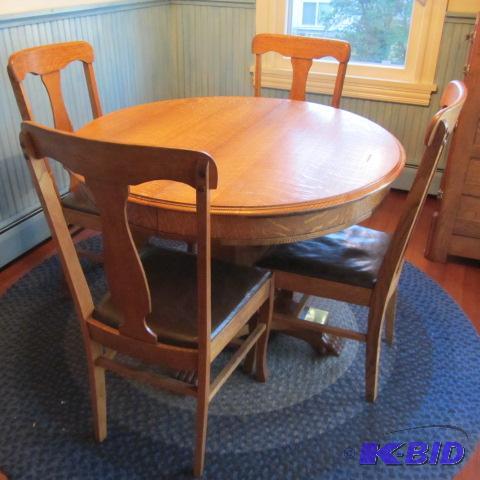 lot 2 image: Oak Pedestal Table & Chairs