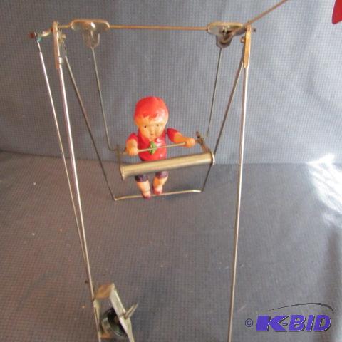 lot 253 image: Celluloid Aerial Toy