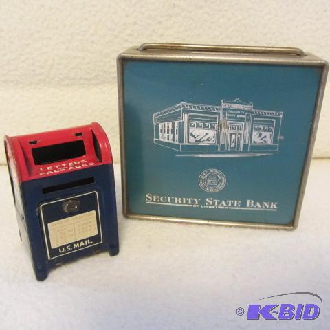 lot 27 image: Suitcase & Mailbox Banks