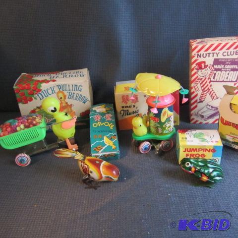 lot 288 image: Tin Windup Duck, Bird, Frog