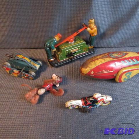 lot 294 image: Tin Windup & Friction Toys