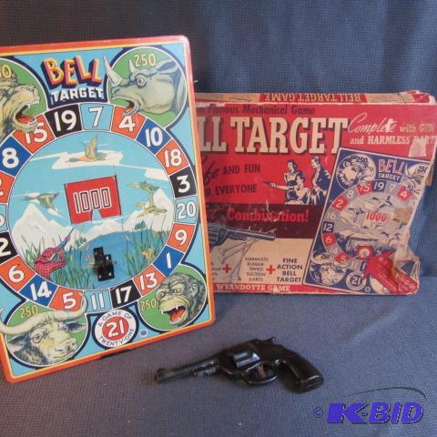 lot 309 image: Wyandotte Bell Target Game