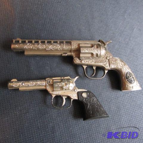 lot 334 image: Pair Cap Guns