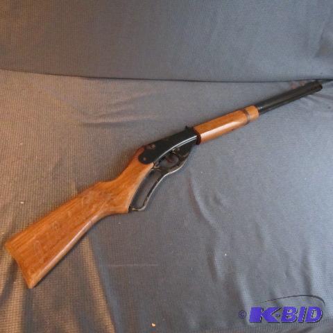 lot 351 image: Red Ryder Model 1938 BB Gun