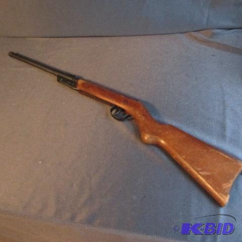 lot 352 image: Daisy 177 Scotland Gun