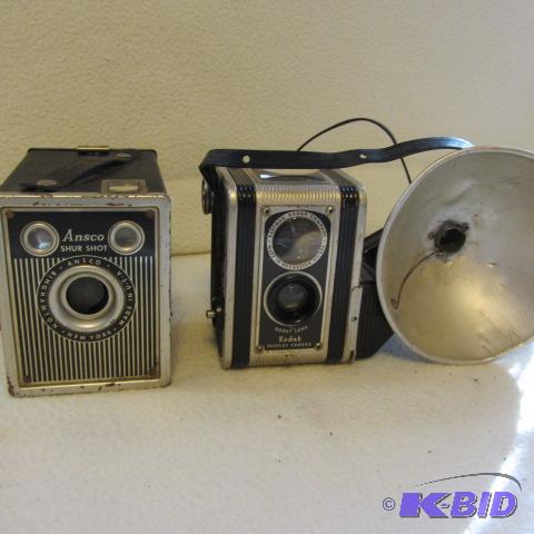 lot 86 image: Kodak Duplex, Ansco Shur Shot