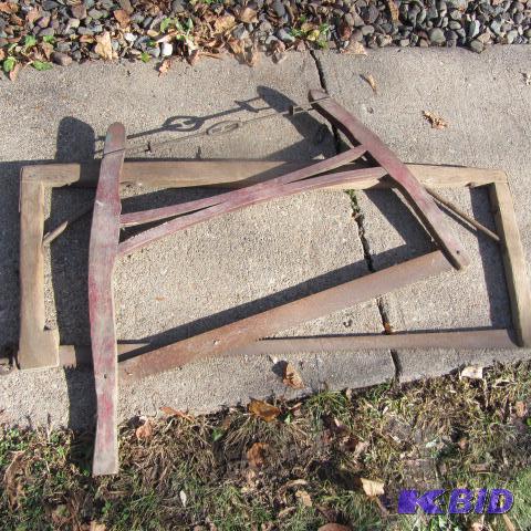 Hand Made & Buck Saws