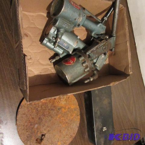 Pneumatic Installation, Enamel Box