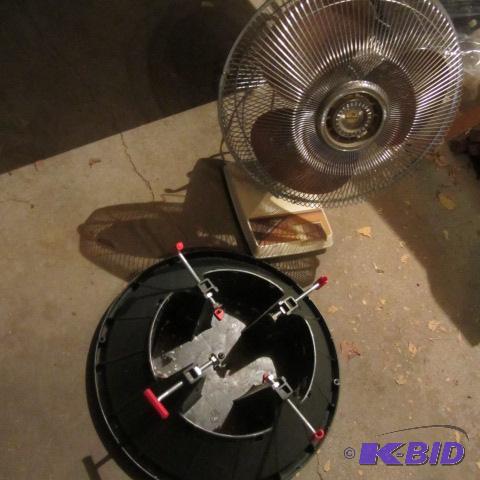 Fan, Tree Stand