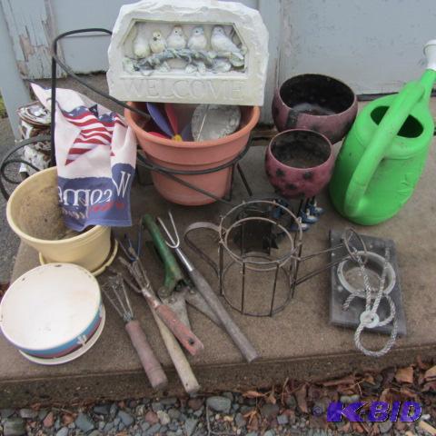 Planters, Garden Decor, Tools
