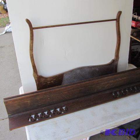 Oak Shelf, Commode Harp