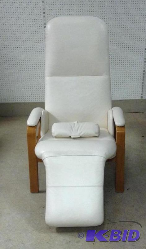 White Leather Relaxation Chair