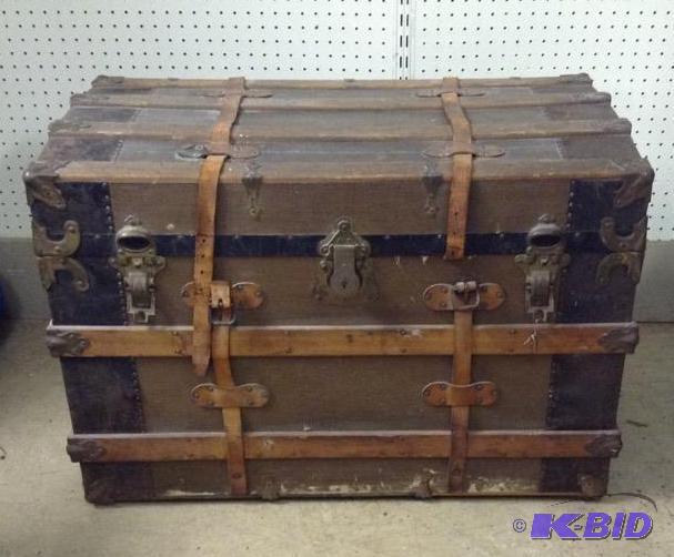 Vintage Steamer Trunk