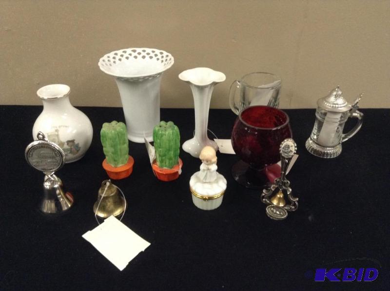 Vases, Collectible Souvenirs and More
