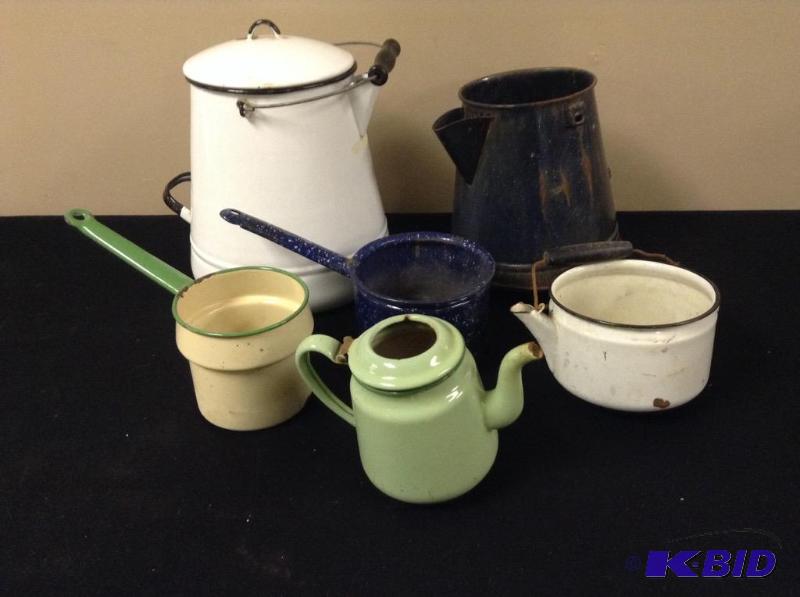 lot 144 image: Enamelware Teapots & Kettles