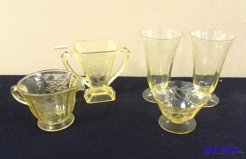 lot 52 image: Vintage Yellow Depression Glass