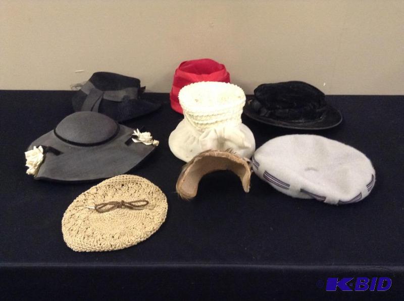 lot 67 image: 8 Vintage Ladies Hats