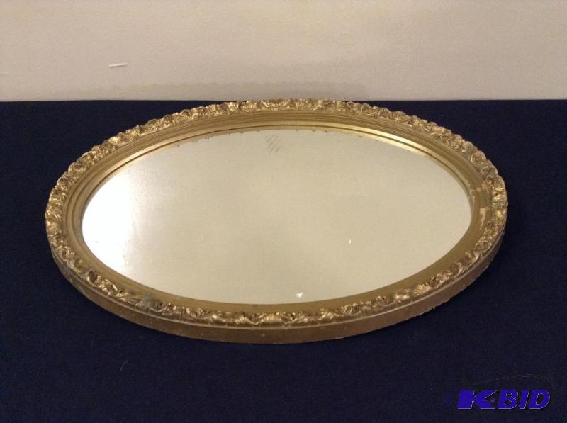 lot 83 image: Vintage Gold Oval Mirror