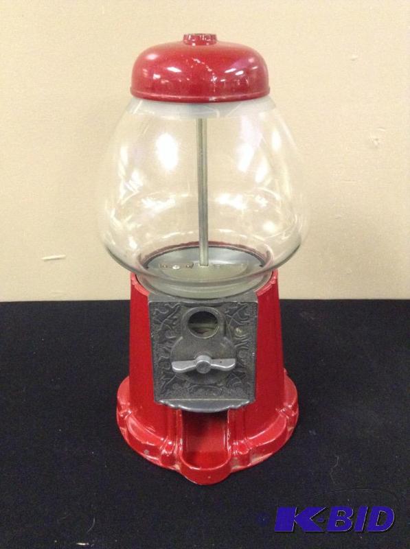 lot 86 image: Vintage Carousel Red Bubble Gum Machine