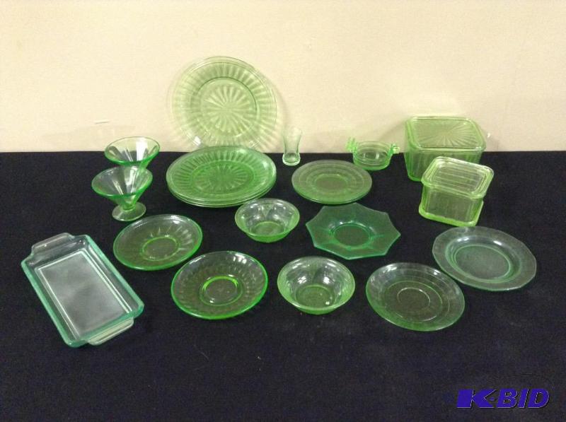 lot 92 image: Assortment Green Depression Glass