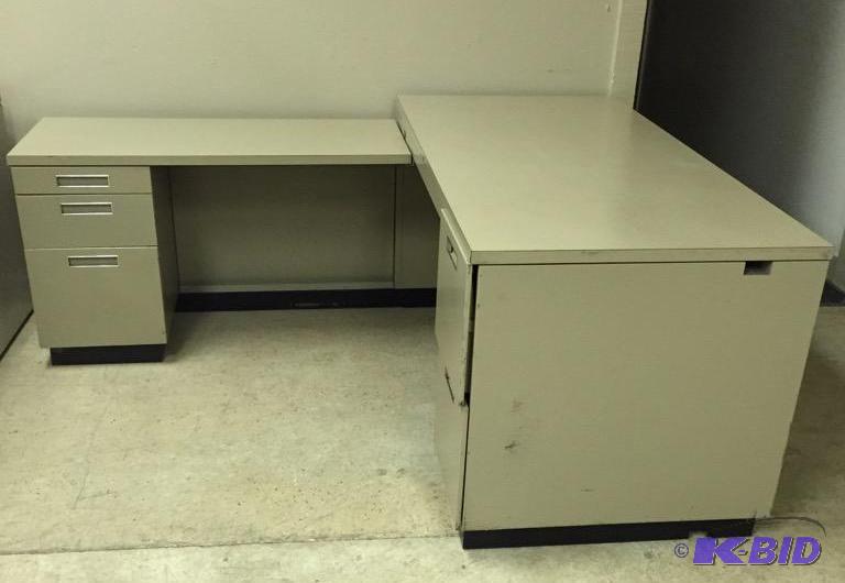 Work Desk with Drawer Storage and Files