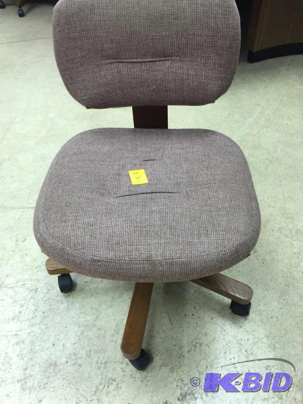 Upholstered Task Chair