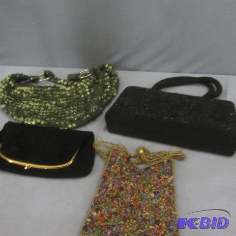 lot 140 image: Fancy Beaded Purses