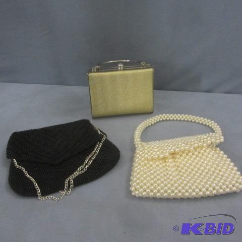 lot 141 image: Fancy Beaded Purses