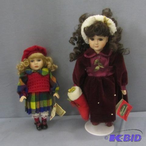 lot 145 image: Character Dolls