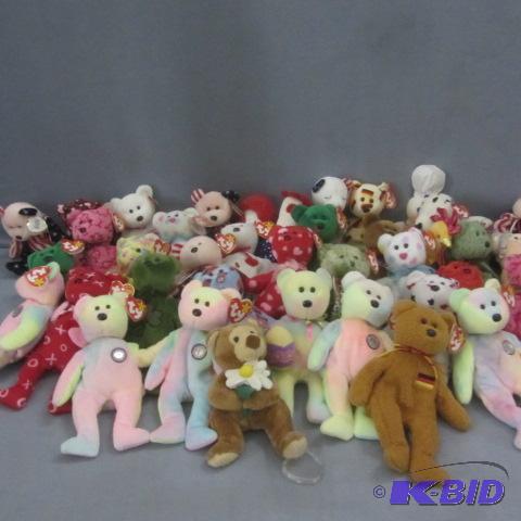 lot 150 image: Ty Beanies