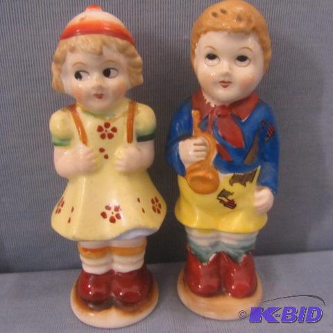 lot 152 image: Salt & Pepper, Couples