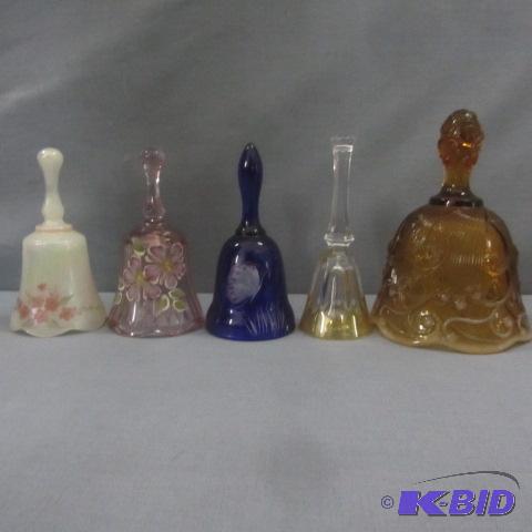 lot 31 image: Fenton Bells