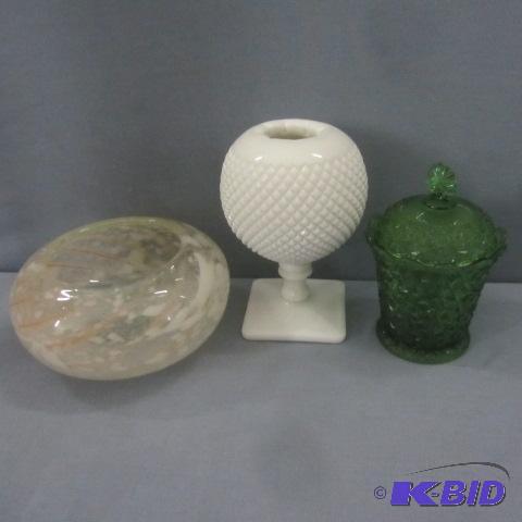 lot 85 image: Milk Glass Vase, Rose Bowl