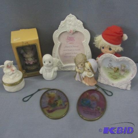 lot 93 image: PM Ornament, Clock, Shaker