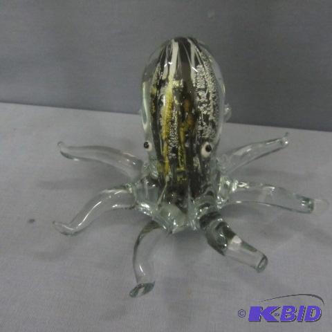 lot 98 image: Solid Glass Paperweights